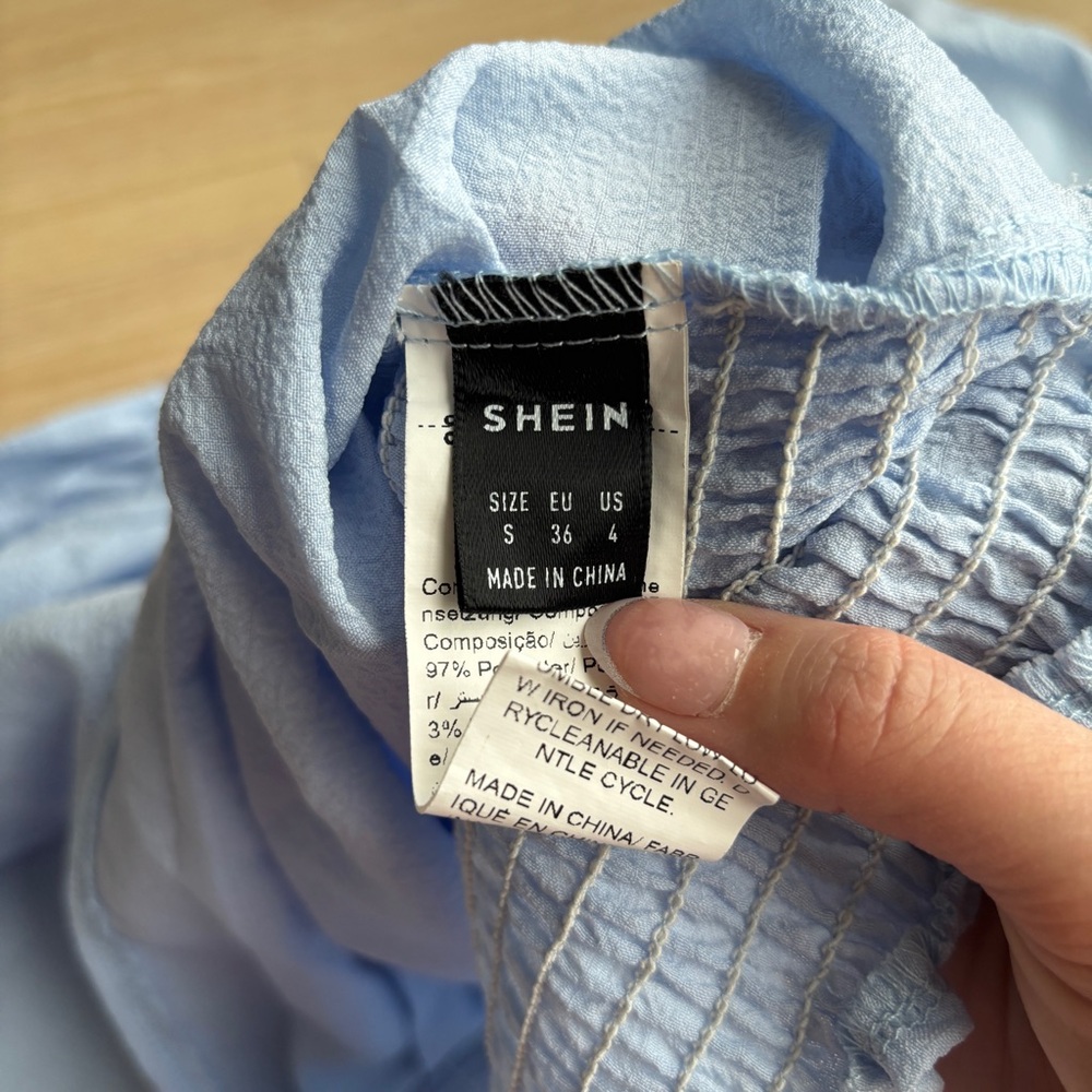 2/$10 SHEIN Light Blue Puff Sleeve Smocked Top stretchy ruched top size S - Picture 4 of 7